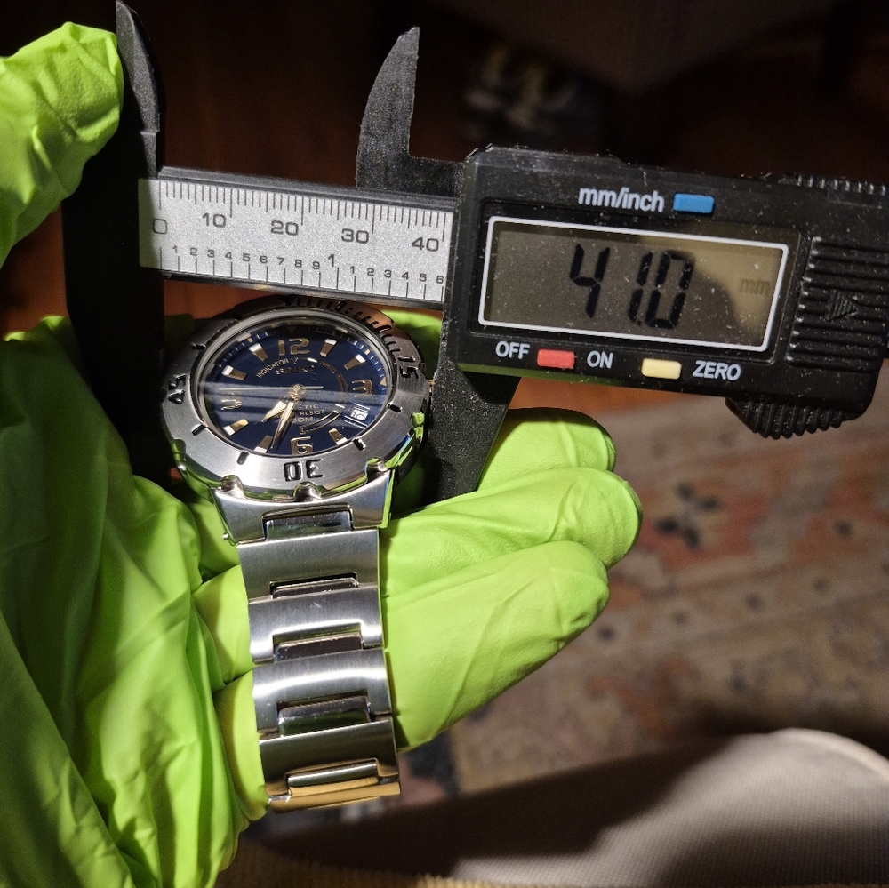 Seiko SKA041 Kinetic Watch 41mm - Picture 7 of 8